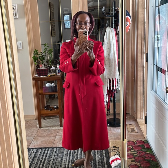 Gently worn for special occasions; Virgin Wool; 45”long;2 outer pockets - Picture 7 of 8